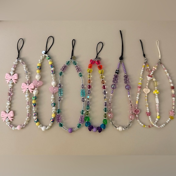 Bundle of 4 StringTing phone strap, 1 Casetify strap, and 2 handmade strap - Picture 1 of 3